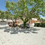 Daire With Parking Space Palit, Rab - 4970 Palit