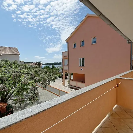 With Parking Space Palit, Rab - 4970 Apartamento *