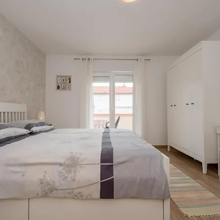 With Parking Space Palit, Rab - 4970 Apartmán