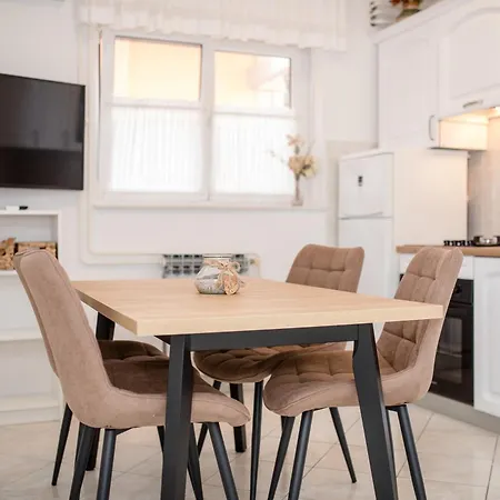 Appartement With A Parking Space Palit, Rab - 4970 Palit