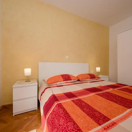 Appartement With A Parking Space Palit, Rab - 4970