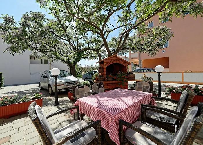 With Parking Space Palit, Rab - 4970 Appartamento