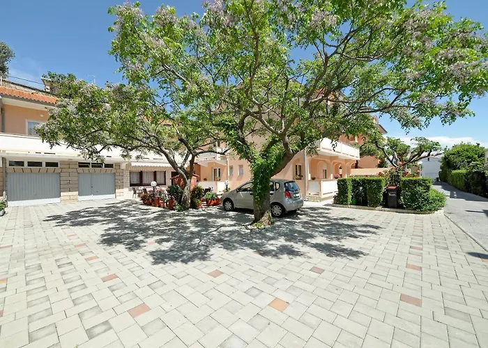 Appartamento With Parking Space Palit, Rab - 4970 Palit