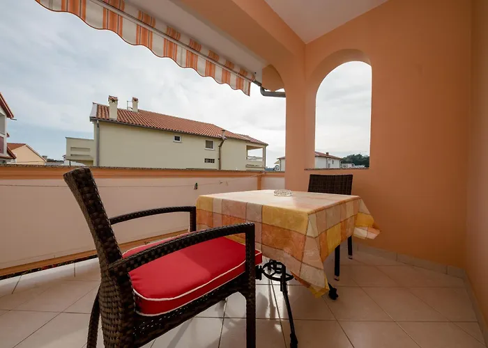 Appartamento With Parking Space Palit, Rab - 4970 *