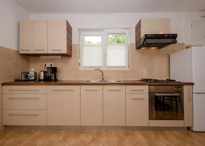Appartamento With Parking Space Palit, Rab - 4970 Palit